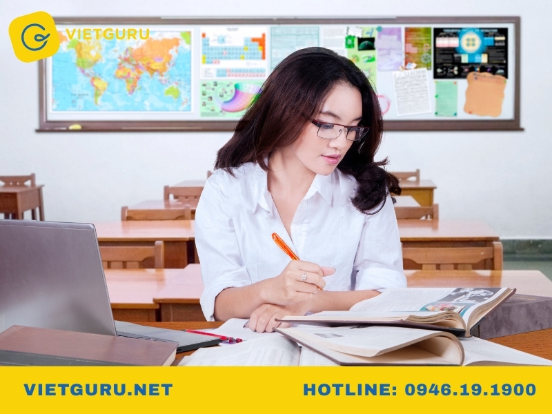 Viết tiểu luận có được gạch đầu dòng không? khi nào nên dùng gạch đầu dòng