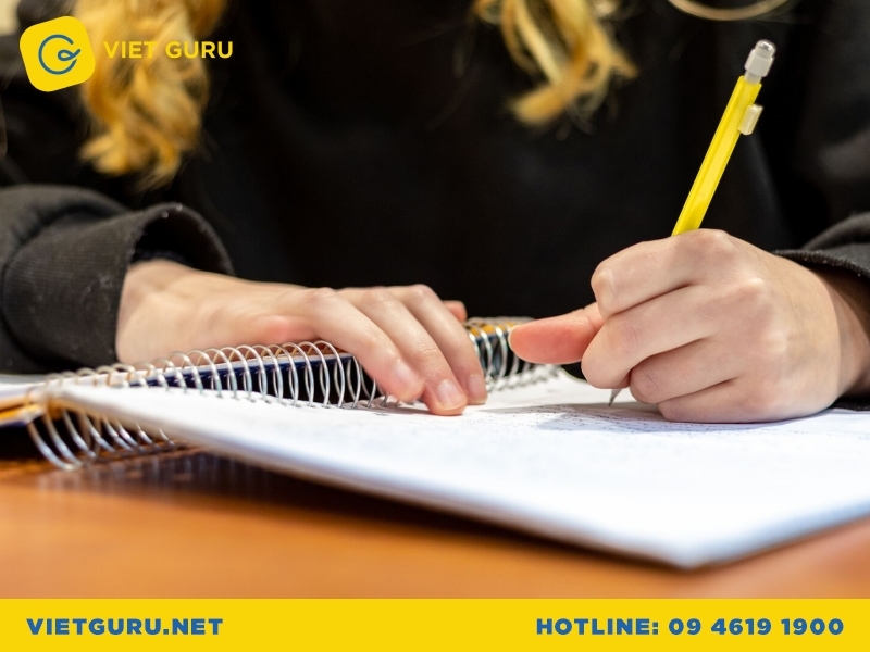 Sáng kiến kinh nghiệm luyện từ và câu lớp 4