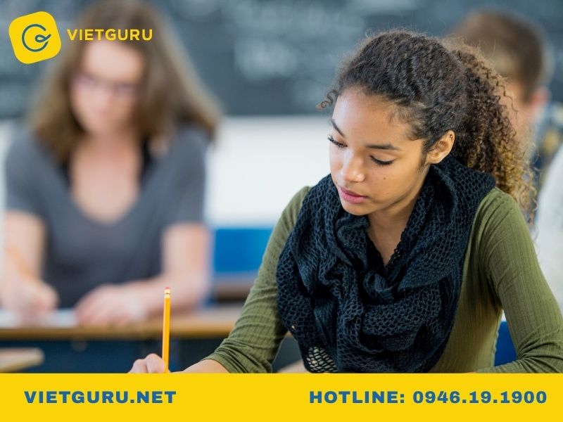 Assignment đi với giới từ gì? Có ví dụ câu chi tiết assignment đi với giới từ to