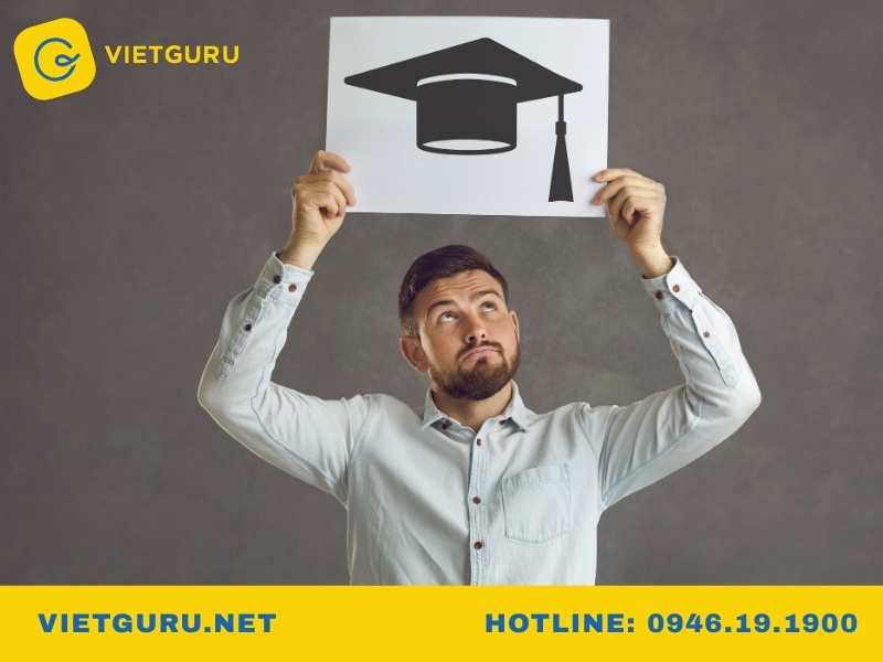 Tiến sĩ hay thạc sĩ cao hơn? Ai giỏi hơn? Có liên quan gì không? Điều kiện yêu cầu