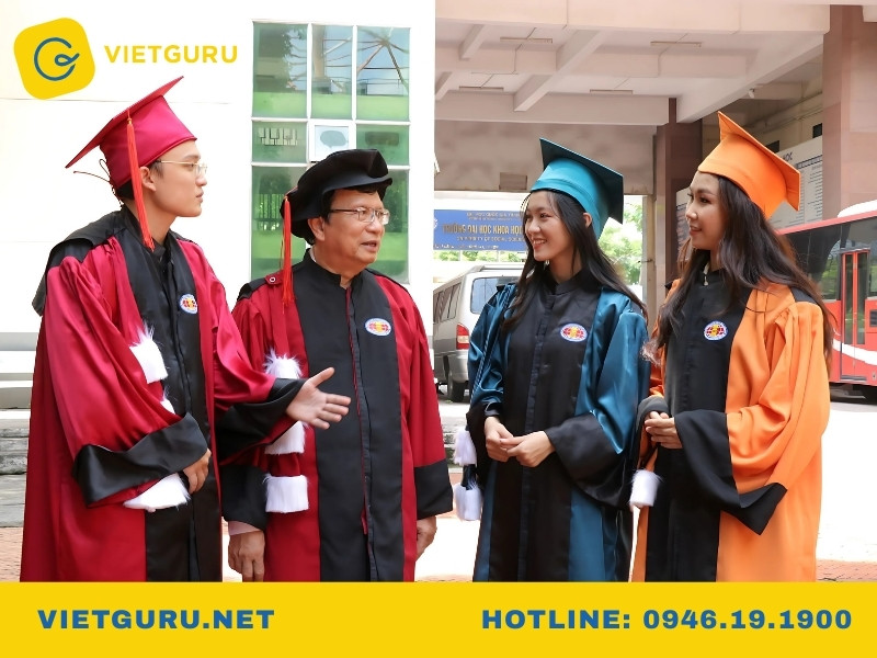 Mức lương tiến sĩ ở Việt Nam cao không? Hệ số lương bao nhiêu? Tham khảo mức lương tiến sĩ tại 1 số trường đại học tại Việt Nam