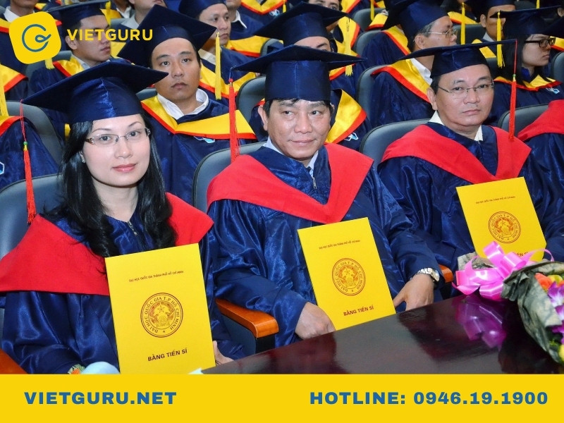 Mức lương tiến sĩ ở Việt Nam cao không? Hệ số lương bao nhiêu? Lương tiến sĩ ở Việt Nam bao nhiêu?
