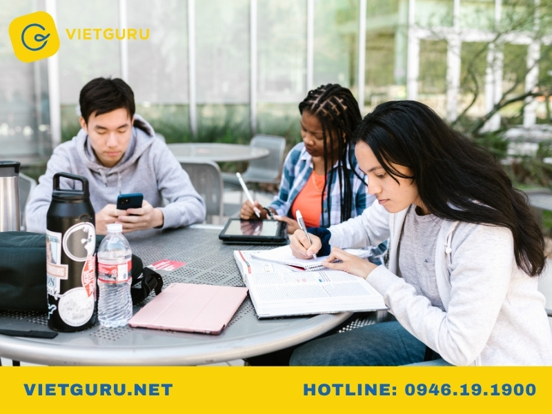 Chi phí để học thạc sĩ quản trị kinh doanh bao nhiêu?