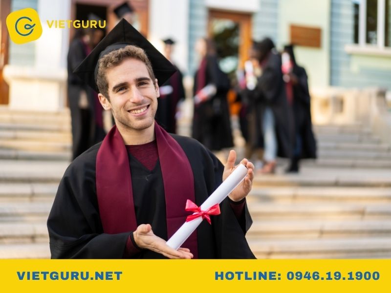 Tìm hiểu văn bằng 2 quản lý giáo dục: Điều kiện, chương trình đào tạo và triển vọng nghề nghiệp Cơ hội việc làm và lộ trình nghề nghiệp