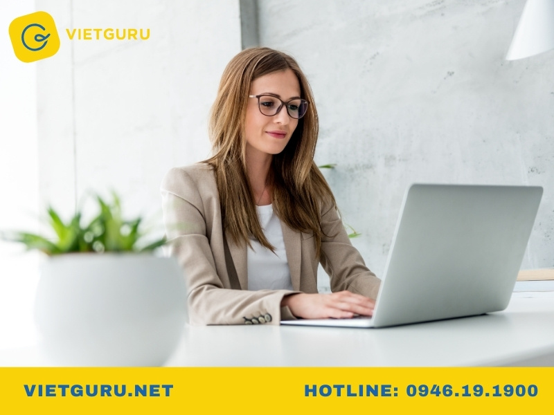 Xây dựng cơ sở lý luận đúng trọng tâm