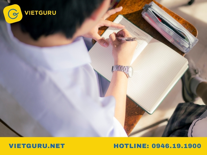 Cách dùng by contrast trong luận văn và IELTS Writing