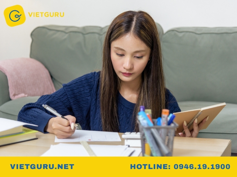 Summary essay là gì? Hướng dẫn chi tiết cách viết và bài mẫu tham khảo Cấu trúc chuẩn của một summary essay