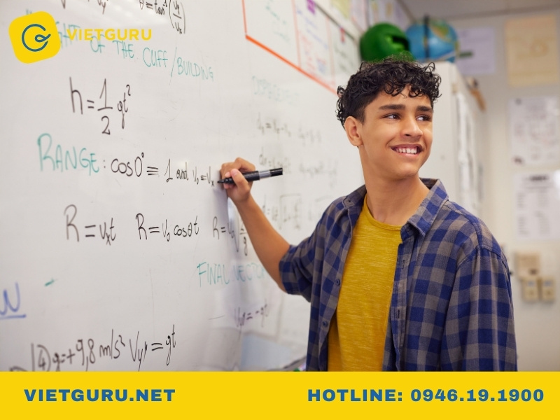 Tại sao sinh viên cần nắm vững algebra toán học?