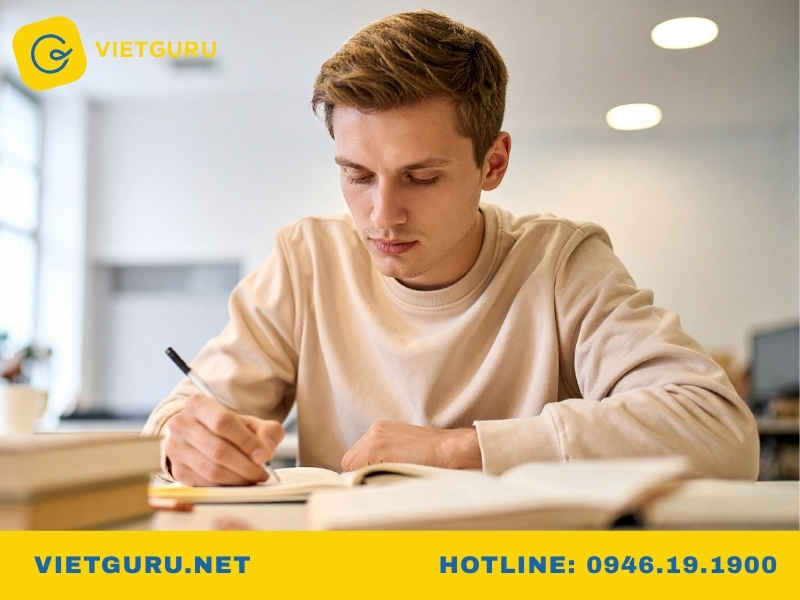 Summary essay là gì? Hướng dẫn chi tiết cách viết và bài mẫu tham khảo Từ vựng và cấu trúc câu hữu ích cho summary essay