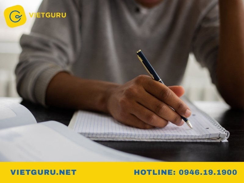 Tiểu luận kinh tế chính trị – Hướng dẫn đầy đủ và đề tài chọn lọc Cấu trúc chuẩn của bài tiểu luận kinh tế chính trị
