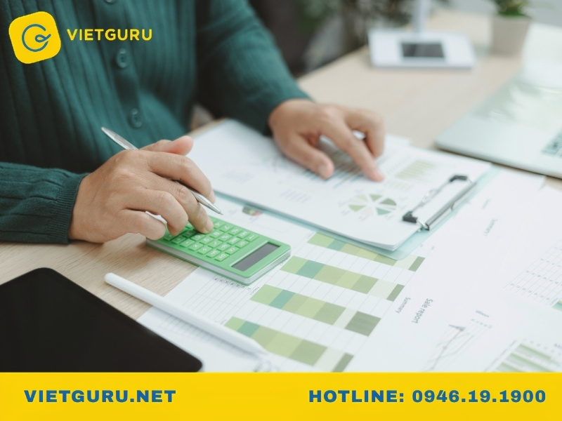 Phân tích dữ liệu kinh tế trong thực tiễn
