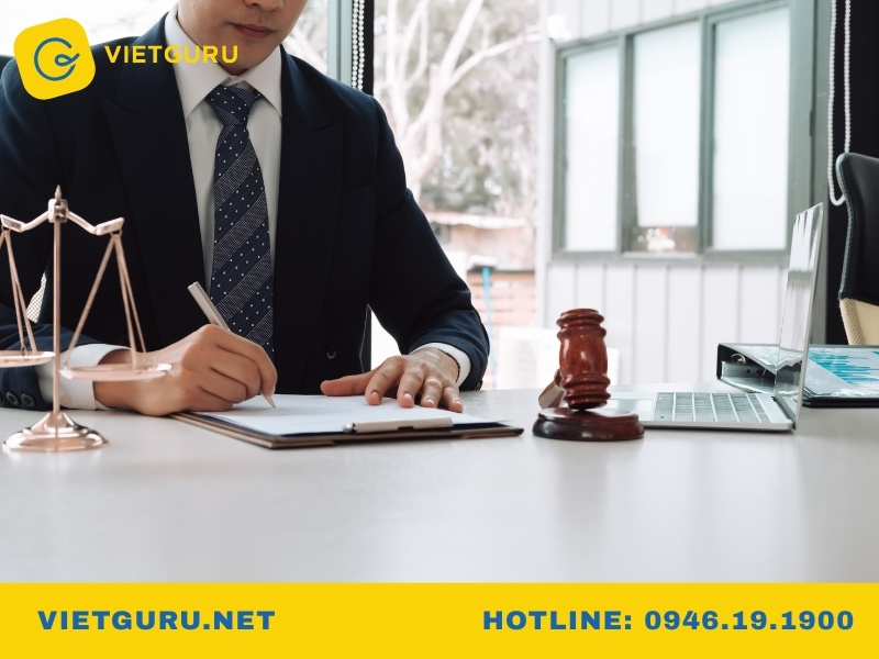 Luật kinh tế ra trường làm những việc gì?