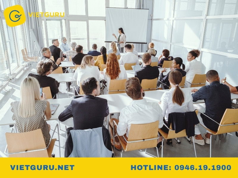 Seminar là gì? Vai trò của seminar trong đào tạo đại học Lợi ích khi tham dự seminar đối với sinh viên, nghiên cứu sinh